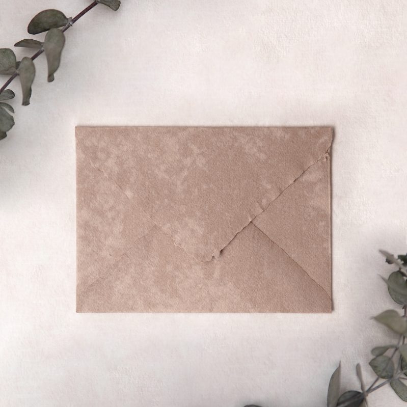 Sobre Artesanal Marrón